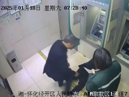 应急处置显担当醉酒男子转危为安